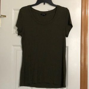 Hunter green, ribbed t-shirt.